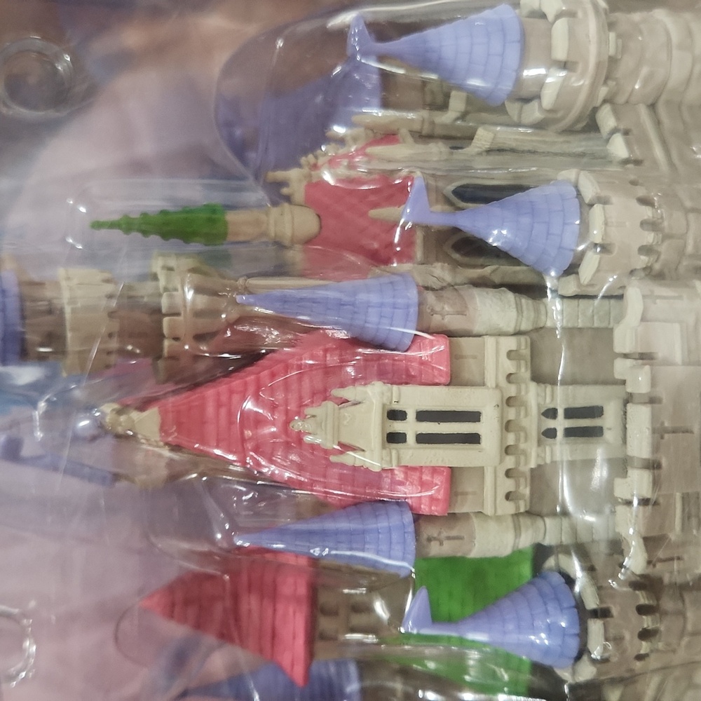 Funko Aurora with Castle Vinyl Figure - Picture 3 of 6